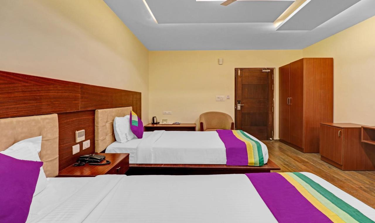 Treebo Premium Runway Suites, Marathahalli Бангалор Экстерьер фото