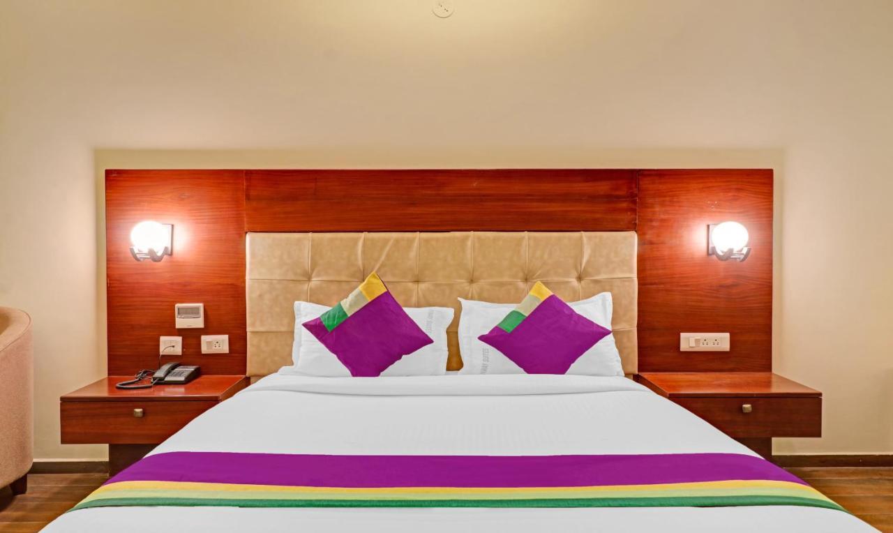 Treebo Premium Runway Suites, Marathahalli Бангалор Экстерьер фото