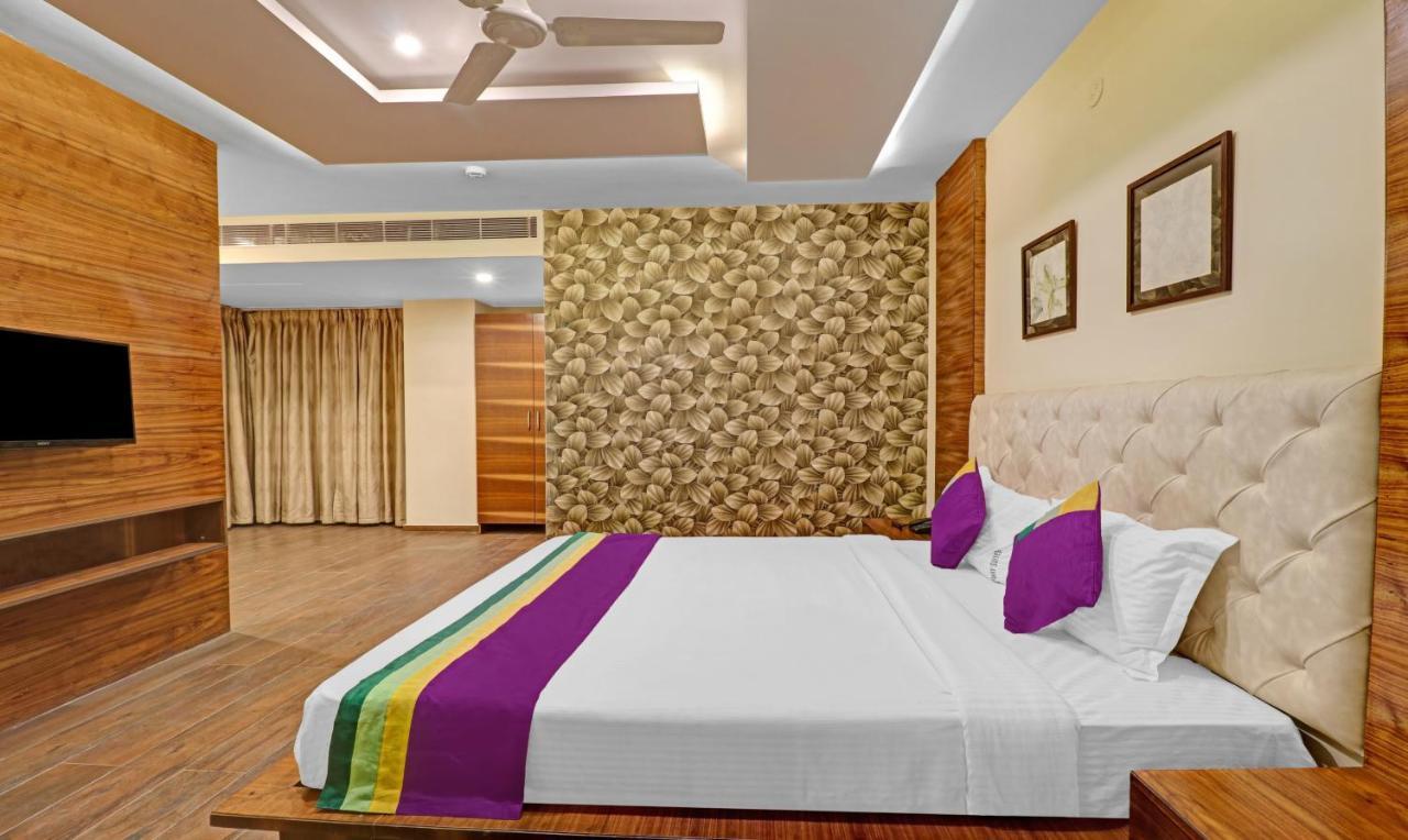 Treebo Premium Runway Suites, Marathahalli Бангалор Экстерьер фото